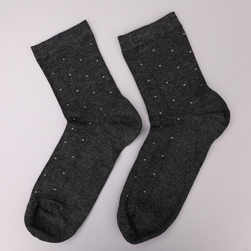 Pehmeä kehrätty silkki nylon päällystetty ammoniakki, näkymätön timantin muotoinen pieni piste jacquard käsin ommeltu talvi paksut miesten sukat WSD2851