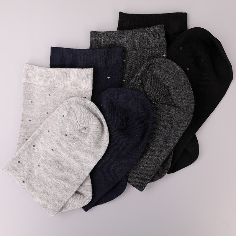 Pehmeä kehrätty silkki nylon päällystetty ammoniakki, näkymätön timantin muotoinen pieni piste jacquard käsin ommeltu talvi paksut miesten sukat WSD2851