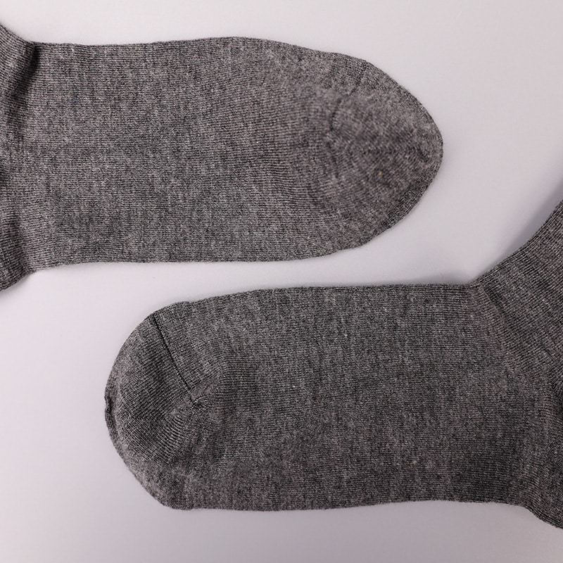 Pehmeä kehrätty silkki nylon kääritty spandex jäljitelmä 3D-painettu jacquard käsin ommeltu syksyn ja talven miesten sukat WSD2850