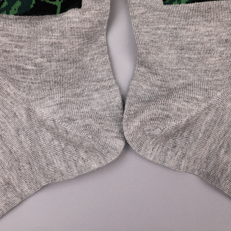 Pehmeä kehrätty silkki nylon kääritty spandex jäljitelmä 3D-painettu jacquard käsin ommeltu syksyn ja talven miesten sukat WSD2850