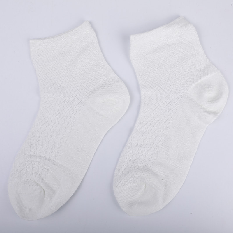 Pehmeä bambukuituinen nylonlaukku, ohuet pienet timanttihousut vapaa-ajan naisten sukat, käsin ommeltut naisten sukat WSD1689