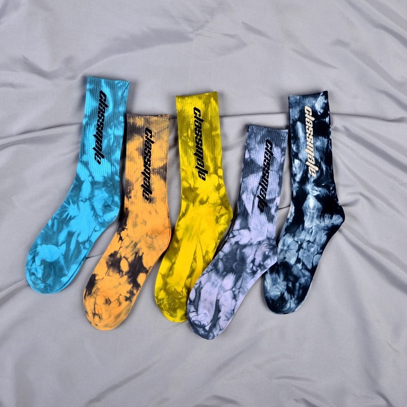 Muotisolmioväri, yksilöllinen Sox Jacquard Oem Crew Street Sport Miesten printtimuotoilijalogo mukautetut sukat